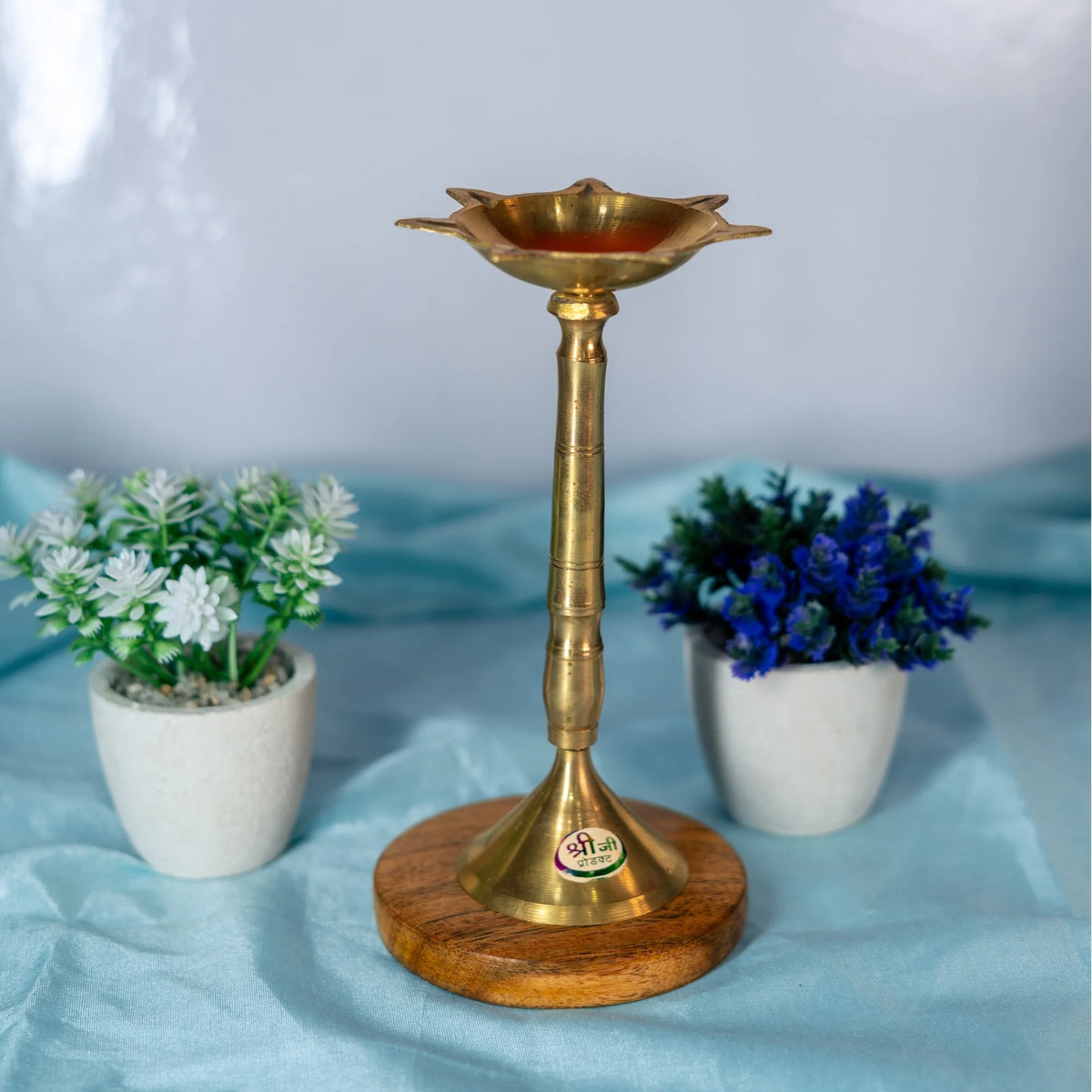 100% Pure Brass Samay Diya for Puja. Traditional Kuthu Vilakku Oil Lamp for Mandir Decoration. Tall Deepam Stand for Diwali, Karthigai & Gifts (Gold) Medium