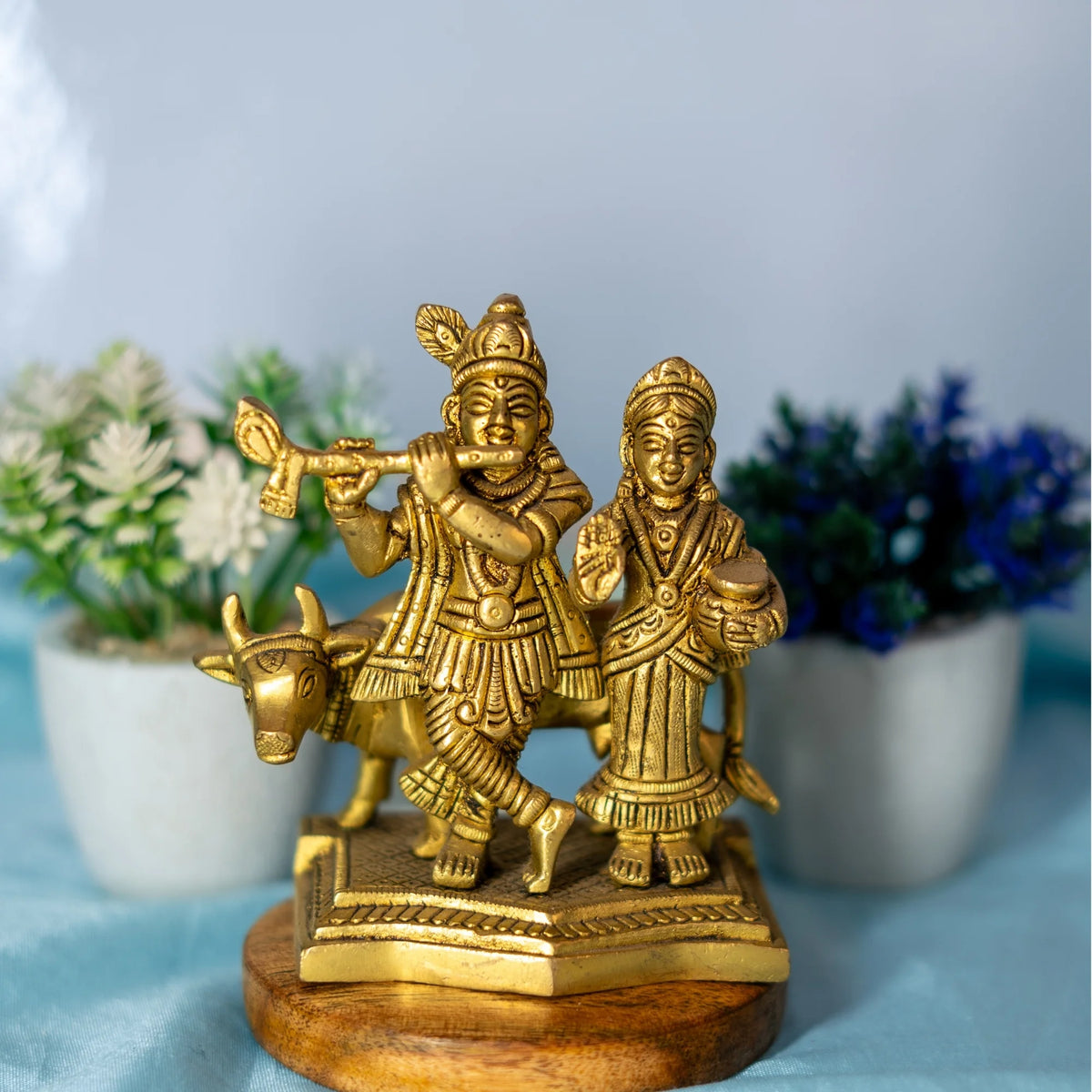 Radha Krishna with Nandi Idol in 100% Pure Brass | Handcrafted Spiritual Murti for Home Temple & Festive Decor | Durable Brass Radha Krishna Statue for Janmashtami & Devotional Gifting Large